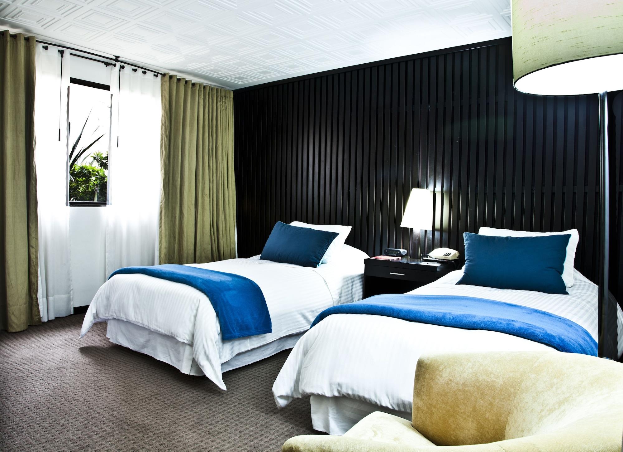 Hotel Augusta Богота Экстерьер фото
