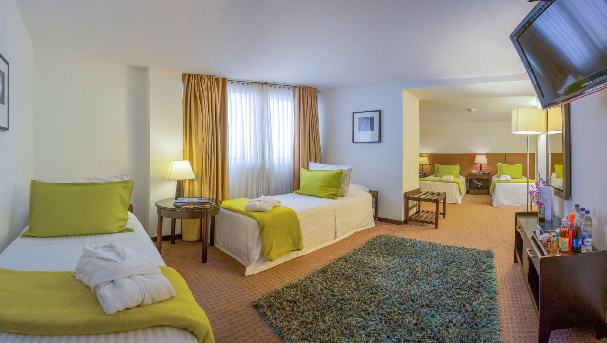 Hotel Augusta Богота Экстерьер фото
